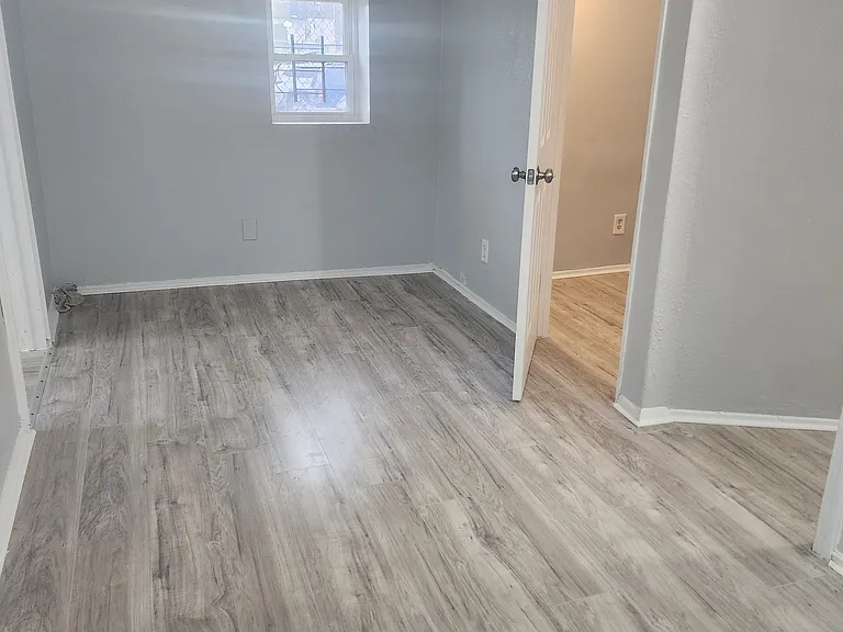 10 N Bond St #1 — Photo 1