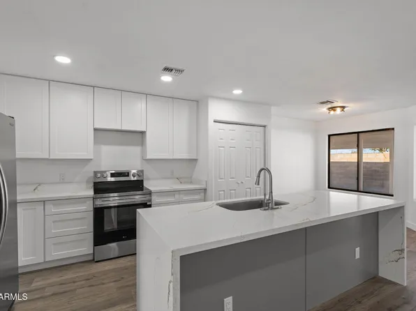 14 N KIMBERLY Drive, Casa Grande, AZ 85122
