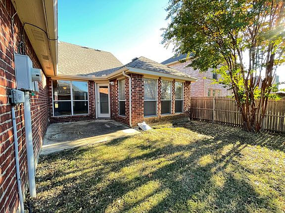 5th image of 137 Bowie Dr