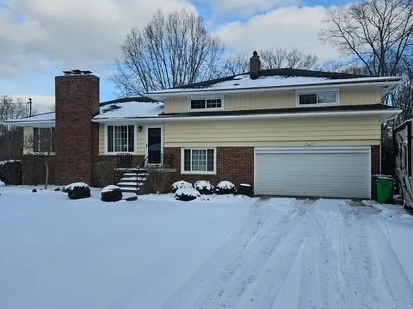 674 Atwood Dr, Tallmadge, OH 44278