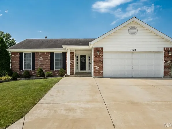 7132 Basswood Dr, O'Fallon, MO 63368