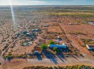 1903 Connie Rd, Carlsbad, NM 88220