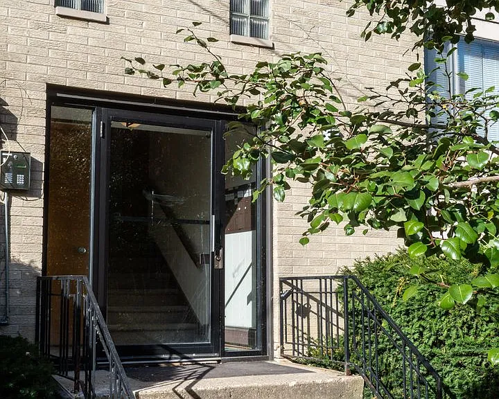 404 Chamberlain Ave — Photo 12