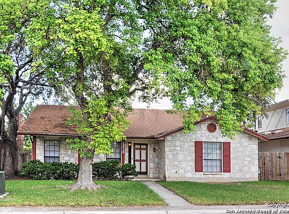2nd image of 13310 Lobelia Dr