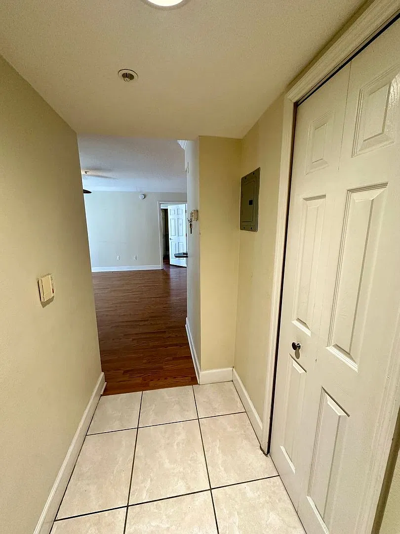 713 Crest Pines Dr. — Photo 2