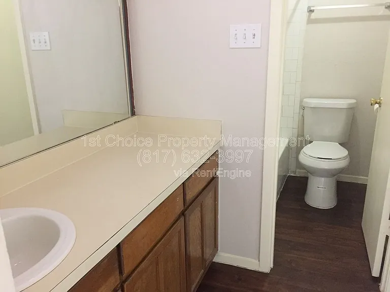 7704 Jennifer Ln — Photo 11
