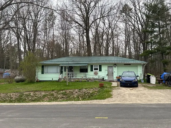 5720 Sargent Rd, Gladwin, MI 48624