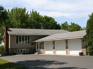 5745 Lake Sarah Heights Dr, Rockford, MN 55373