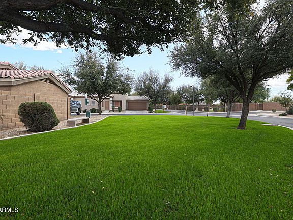 3rd image of 15593 N Hidden Valley Ln
