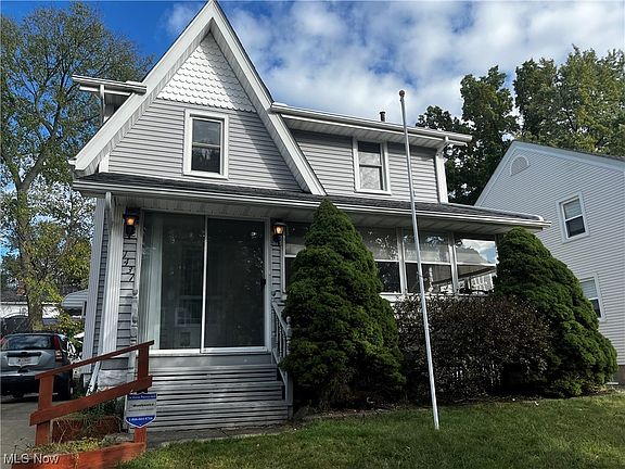 2nd image of 1437 Redwood Ave
