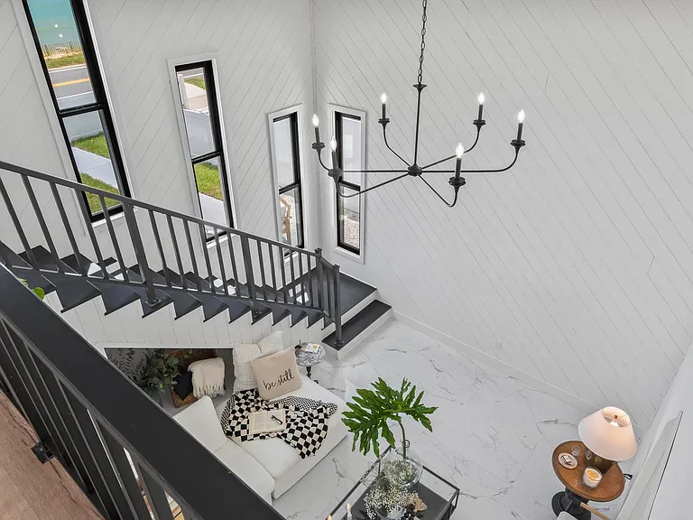 1604 S Oceanshore Blvd — Photo 11