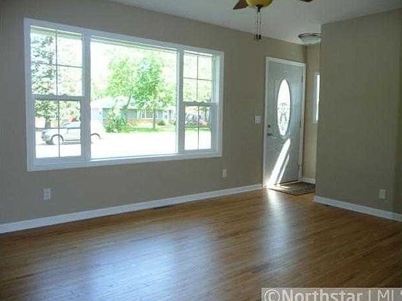 4th image of 150 91st Ln NE
