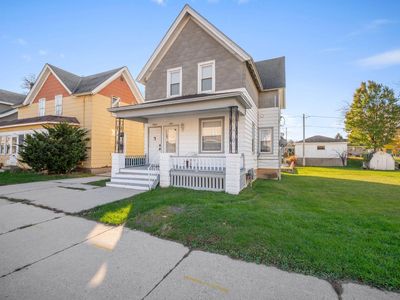 1047 W Washington STREET, West Bend, WI, 53095