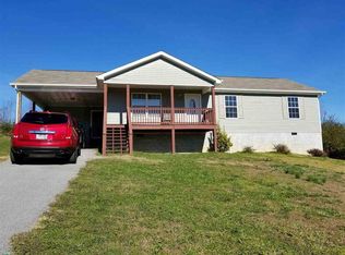 1505 English Ct SE, Cleveland, TN 37323