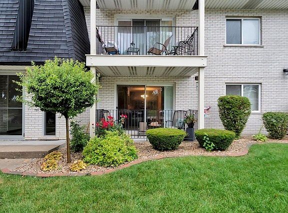 2nd image of 10940 Kilpatrick Ave APT 1D
