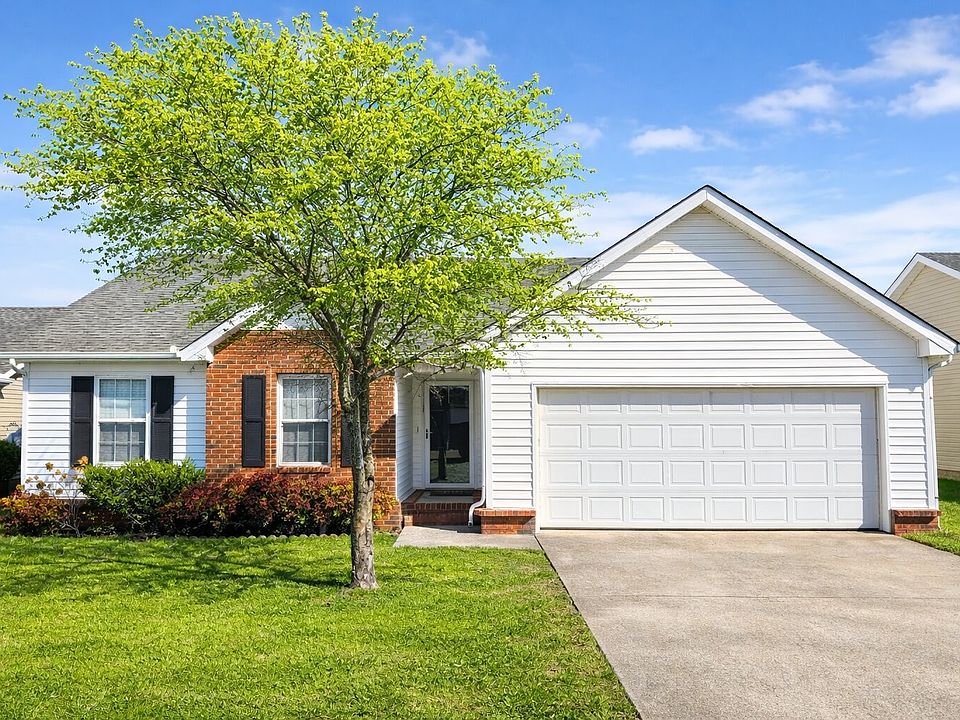 1st image of 2724 Roscommon Dr