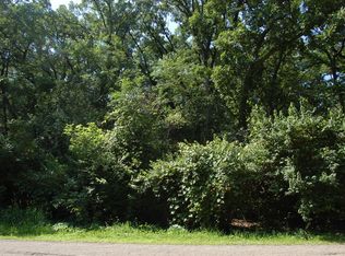 8819 Shadow Ln, Bull Valley, IL 60097