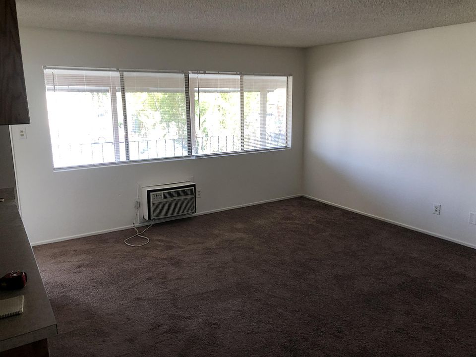 2nd image of 9727 Belmont St APT 3