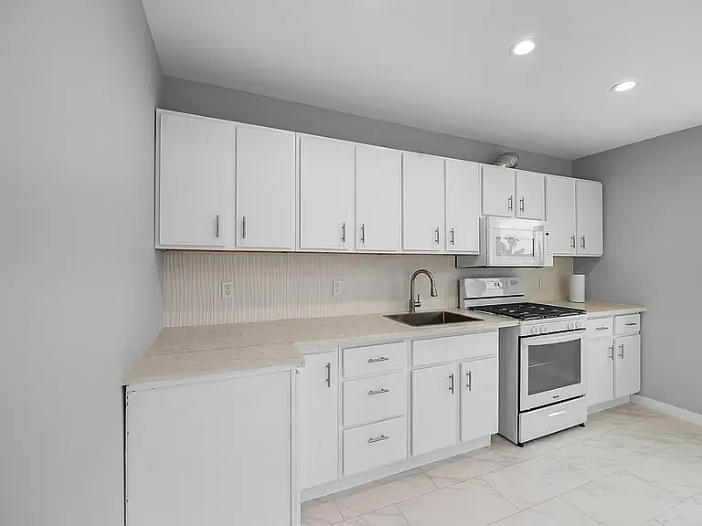 7619 Security Ave — Photo 16