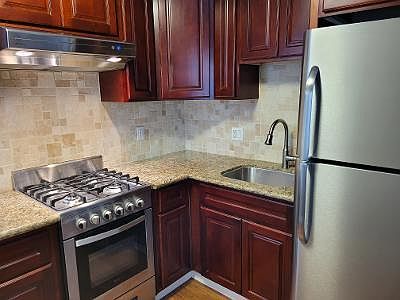 1st image of 1226 6th Ave APT 5