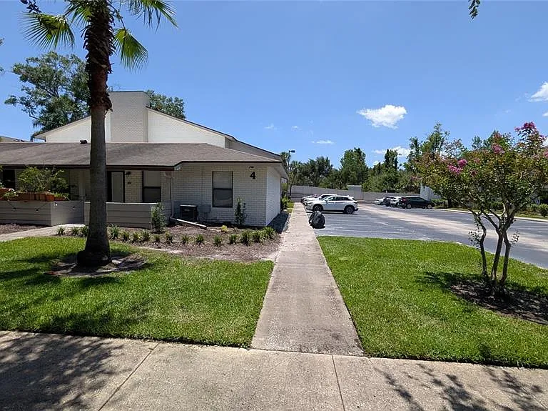 2882 Plaza Terrace Dr #2882 — Photo 3