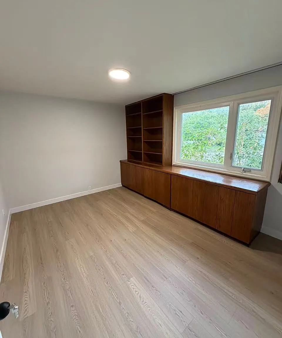3 bed, $2,490 — Photo 3