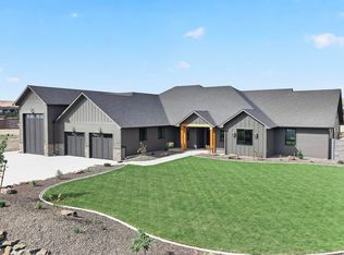 13012 S Steeplechase Dr, Kennewick, WA 99338