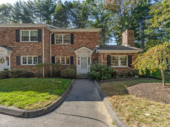95 Tunxis Village #95, Farmington, CT 06032
