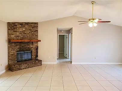 1133 James Ave — Photo 12