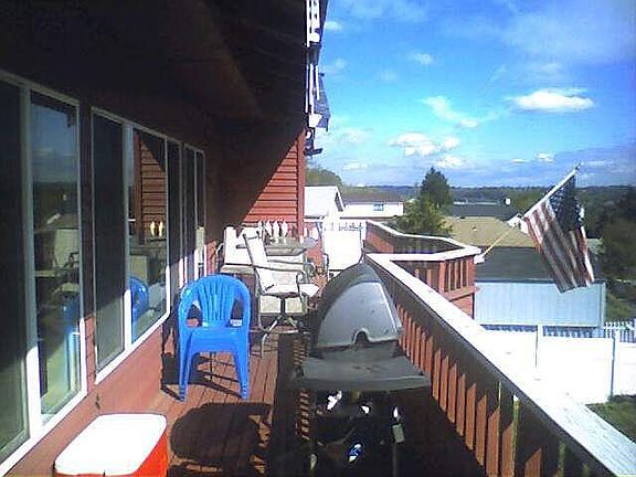 pic of the deck looking north