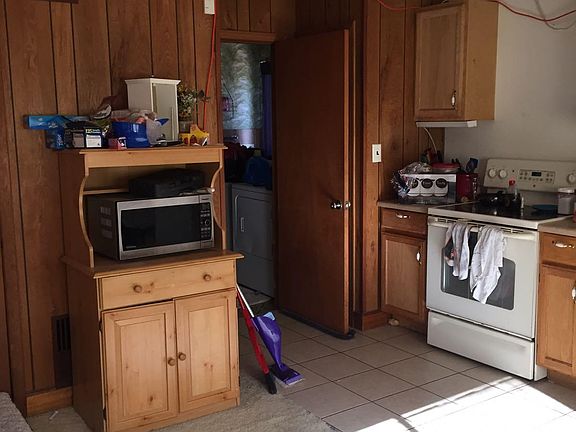 4th image of 921 Ann Ave