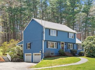 15 Foley Dr, North Reading, MA 01864