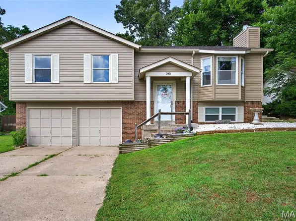 345 Westbrook Dr, O'Fallon, MO 63366