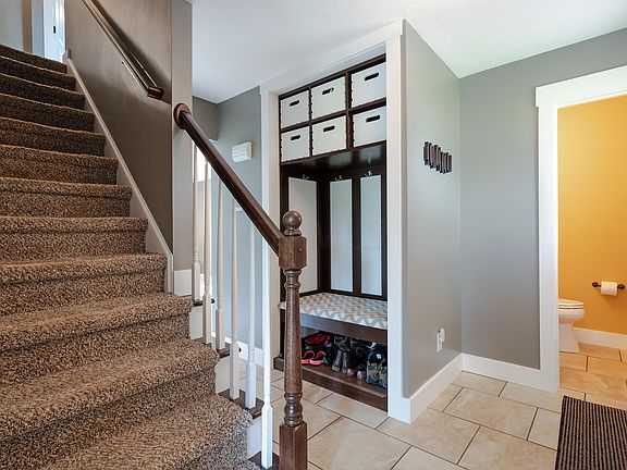 5th image of 255 Nantucket Ave