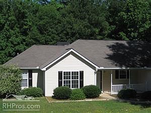 NEWLY RENOVATED RANCH IN QUIET SHARPSBURG COMMUNITY! NEW PAI