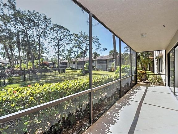 4th image of 3219 Horse Carriage Way #309