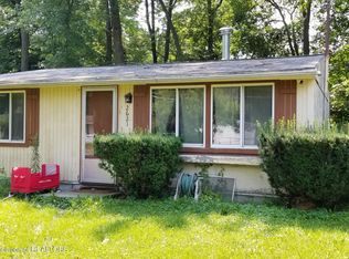 2621 Fielding Dr, Lansing, MI 48911