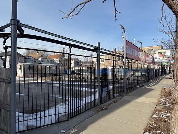 2nd image of 2730 N Western Ave