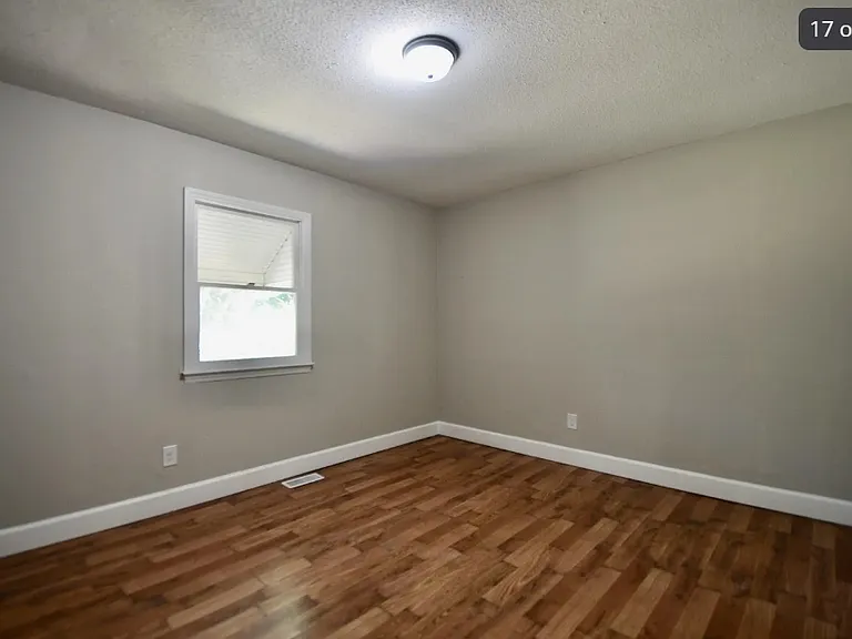 4050 Frazier St — Photo 11