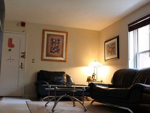 3rd image of 2330 Linwood Ave #2F-302F