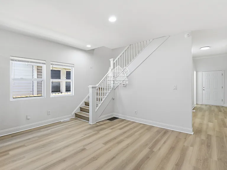 3023 E Michigan St — Photo 7