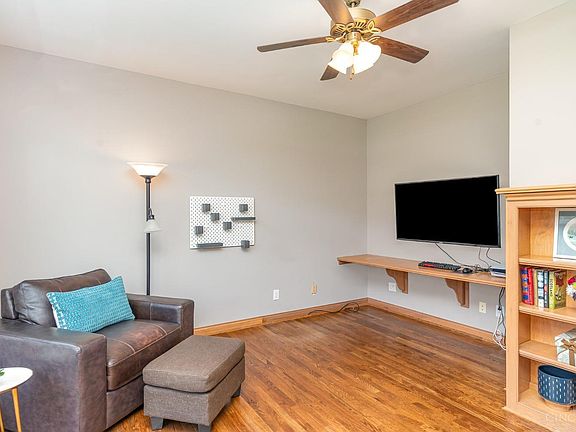 5th image of 6728 Miami Woods Dr
