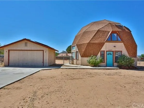 22677 South Rd, Apple Valley, CA 92307