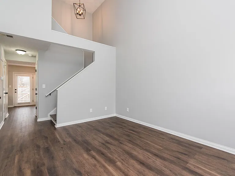 3853 Boston Rd — Photo 10