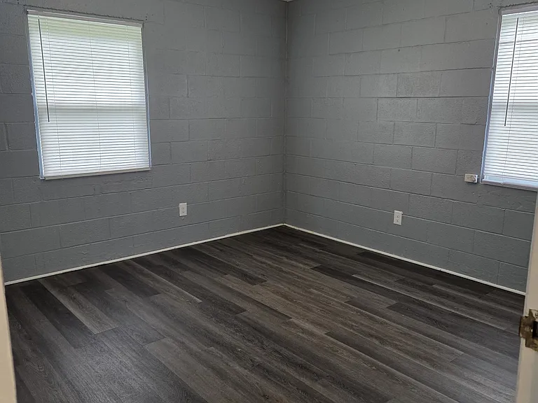8412 Shilling St — Photo 12