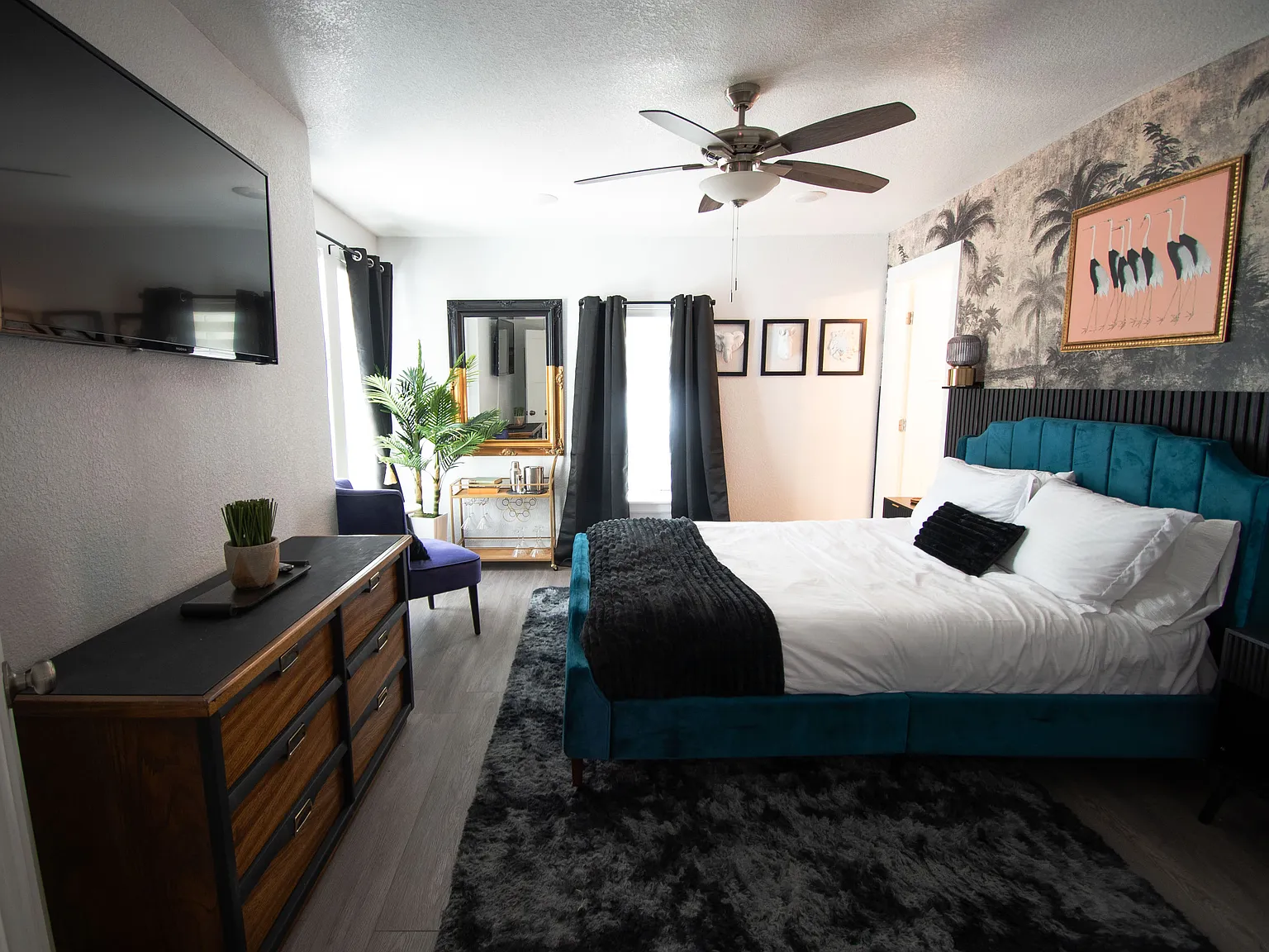 2421 Stout St — Photo 4