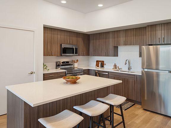 5th image of 419 E Novak Ln #407