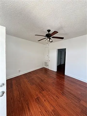 1 bed, 1.0 bath, 717 sqft, $1,100 — Photo 3