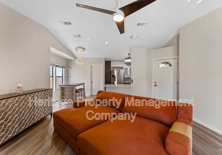 6715 Hickory Springs Dr — Photo 8