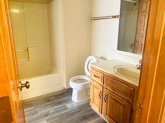 5th image of 2721 Harrison Pl